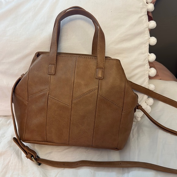 Antik Kraft Handbags - NWOT - Antik Kraft Cognac Crossbody Purse